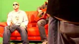 Collie Buddz - Mamacita Live Riddim Up on the Green Screen