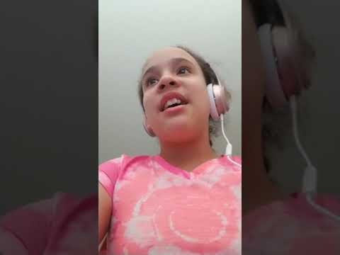 Carmen  Sarahi leslie hil muestrate  ( de frozen 2")