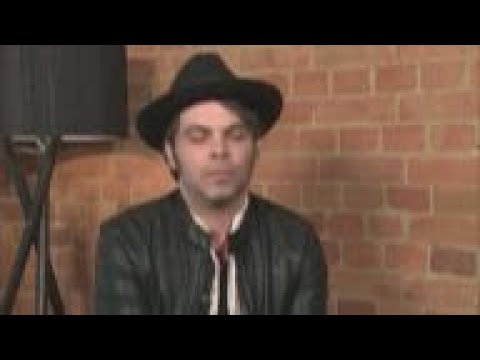 Thumbnail for Gaz Coombes interview by Gaz Coombes