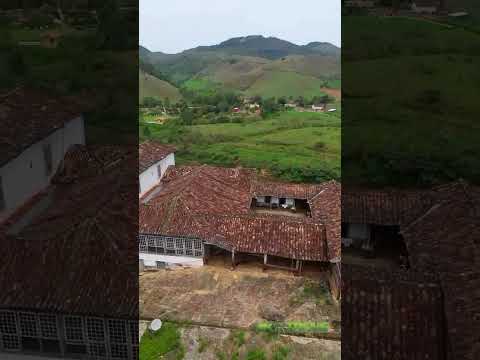 A Fazenda Santa Clara é uma atração turística localizada no município de Santa Rita de Jacutinga.