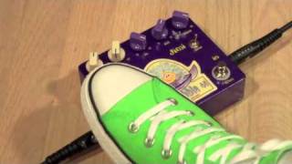 Video thumbnail for Analog Alien FuzzBubble 45 fuzz face Demonstration Part #1 by analogalien