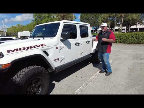 Amp Research XL Power Boards on a 2022 Jeep Gladiator review by C&H Auto Accessories #754-205-4575