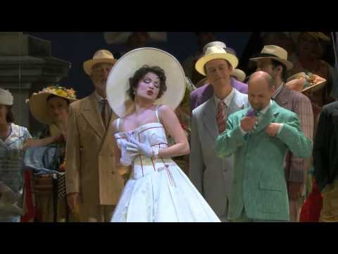 Je marche sur tous les chemins - Anna Netrebko (Manon 2007) (subs: EN-DE-ES-Croatian)