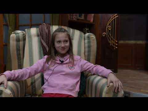 Horváth Eszter mint Pippa Hailsham-Brown a Pókhálóban