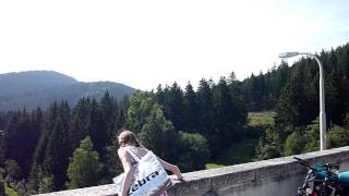 preview picture of video 'Speichersee im Schwarzwald: Staumauer Schluchsee'