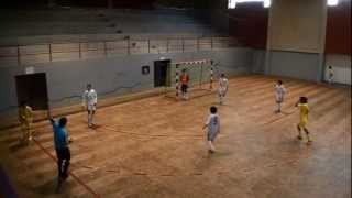 preview picture of video 'Jogo de Futsal INICIADOS 2013-02-03 Travassô 5 - CAPA 2'