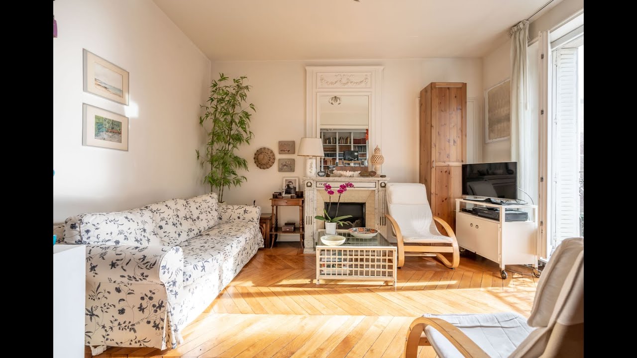 Watch video Visite - Appartement 4 pièces 76m2 - Rue Fabre d'Églantine 75012 Paris Visite - Appartement 4 pièces 76m2 - Rue Fabre d'Églantine 75012 Paris