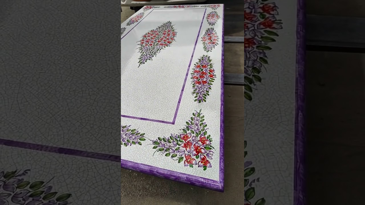 Tavolo in pietra lavica dipinto a mano da esterno ed interno