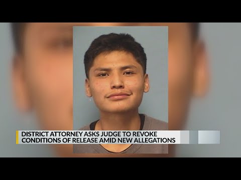 Man accused of assaulting teen while out on bond for another crime