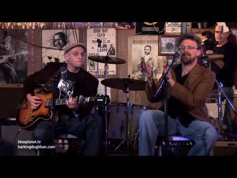 2009-11-28 Little G Weevil & Billy Gibson Live at  Gip's Place "One More Time"