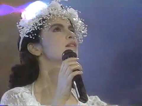 Nydia Caro - El viejo puente del Río Alameda - Noche de Gala 30 aniversario