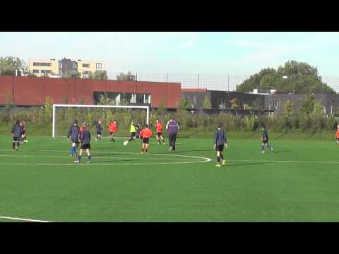 28 sept 2013 VV De Meern D4 - PVC D1 com 2-6 Doelpunt PVC (2-6)