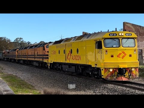 Vintage Power on an Australian Grain Train