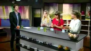 Erato - Call Your Girlfriend on TV !!!