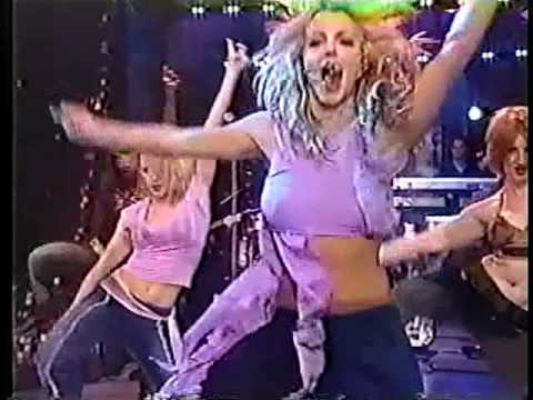 Britney Spears at Rosie -I'm a Slave 4 U