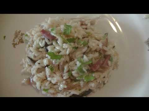 Risotto con pancetta arrotolata e funghi. Vai nella descrizione e scarica il mio Ebook