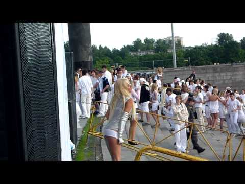 Sensation White Russia 2010 Queue