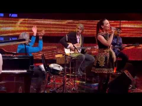 Jelena Tomašević - Rаdio svirа zа nаs / Tri boje zvuka