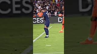 Download lagu Neymar Dancing At PSG mp3