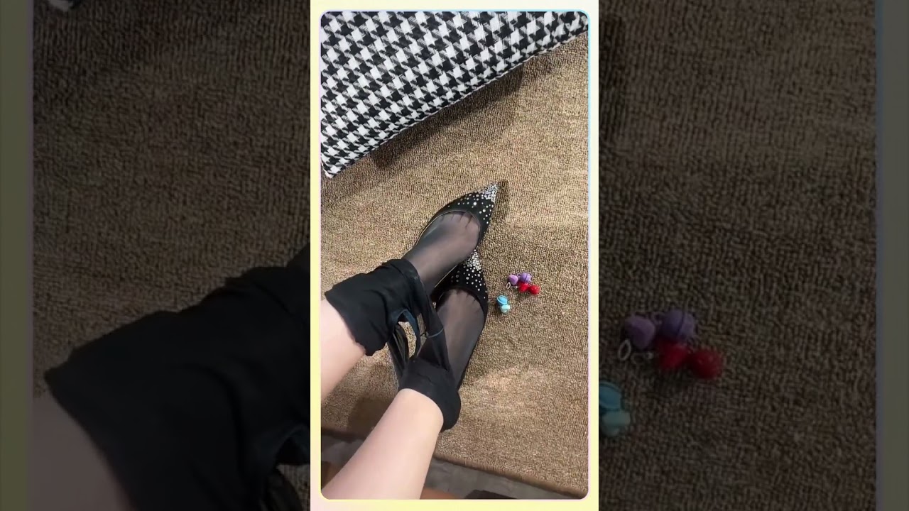 Black crotchless pantyhose #nylon #stockings