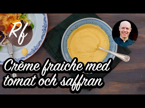 En crème fraichesås med tomat och saffran. Lättlagat, lyxigt samt färgglatt som kall sås till fisk och skaldjur med mera.>