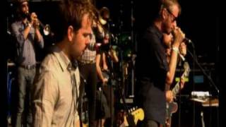 The National perform Anyone&#39;s Ghost at Glastonbury 2010