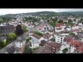 Das Video zeigt tolle Aufnahmen mit einer Drohne vom Herrnbau und einigen Straßen rundum unserem Gemeindegrundstück.