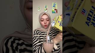 Download lagu Drinking small, medium, and large chocolate milk #mukbang #chocolatemilk #shorts mp3