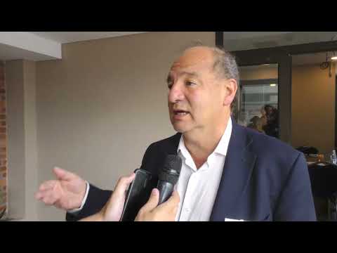 Gobierno y Junior Achievement apuestan a nuevas herramientas para mejorar los aprendizajes