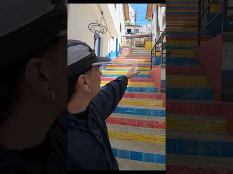 San Vicente Ferrer el pueblo blanco de Antioquía y nos sorprendió con sus callejones de colores 🇨🇴