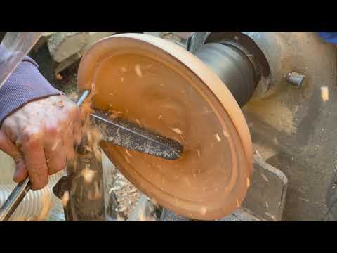Woodturning Cornish Yew Bowl - actual speed all cuts, union graduate Henry Taylor Chisels real-time