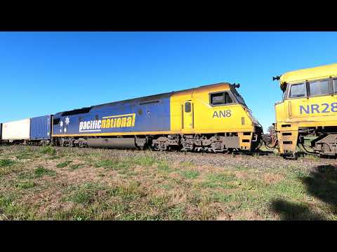 NR30, NR28 & AN8 at Parkes Racecourse NSW.  Thu 16th Sep 2021