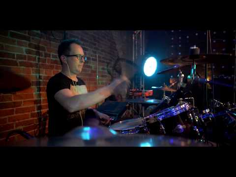 Horny [cover, performed live by Revers Band]