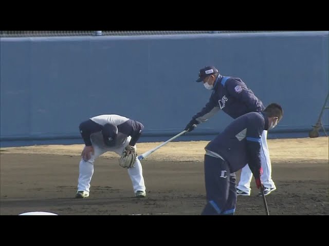 【春季キャンプ】辻発彦監督の直接指導は期待の表れ!! 連日猛練習のライオンズ・渡部健人が今日も朝から躍動!! 2022年2月4日 埼玉西武ライオンズ