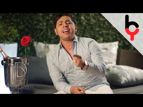 Danny Daniel - Le Hace Falta Un Beso [Video Oficial]