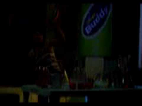 Lybat bartender^^ c driz toh..(madilim nga pla toh^^)