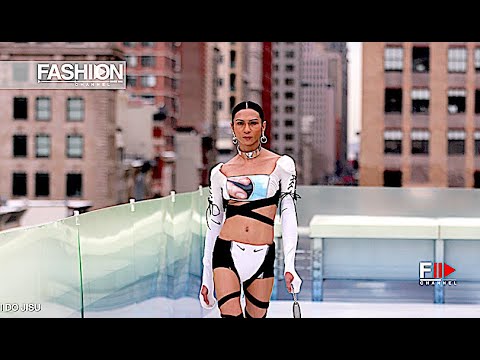 FLYING SOLO SHOW #1 Fall 2021 New York - Fashion Channel