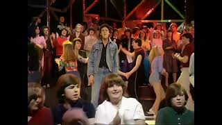 SHAKIN&#39; STEVENS - THIS OLE HOUSE - TOP OF THE POPS - 2/4/81