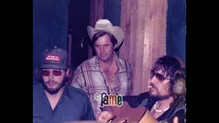 Download lagu Hank Williams Jr and Waylon Jennings - The Conversation (Acoustic Demo) Muscle Shoals, Alabama mp3