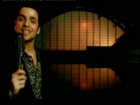 Stelios Maximos-M agapaei o Theos teleftaia Videoclip