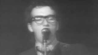 Elvis Costello &amp; the Attractions - Lipstick Vogue - 5/5/1978 - Capitol Theatre (Official)