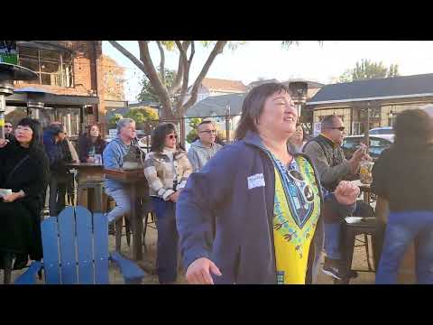 Maneater covered by Airwaves Band, Park Station Alameda 11-29-2025