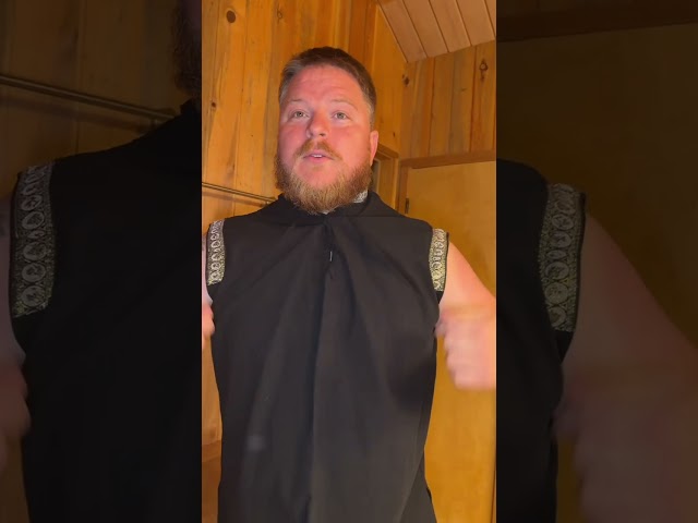 Vídeo relacionado con Runcati Disfraz medieval renacentista de pirata para Halloween, túnica vikinga, caballero, cosplay, guerrero, camisas LARP, Verde militar., M