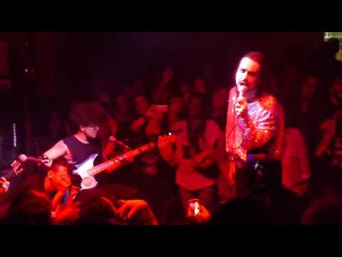 Johnny Hooker - Pense em Mim (ao vivo)