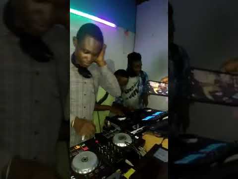 Freestyle de malade : Lil Chris,Matt la machine et Dj Axe