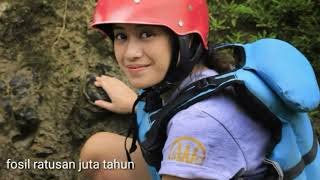 preview picture of video 'Panduan Wisata Arung Jeram Geopark Merangin. Destinasi Unggulan Wisata Jambi'