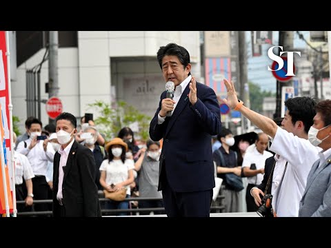 2.5 key seconds in Shinzo Abe's fatal shooting