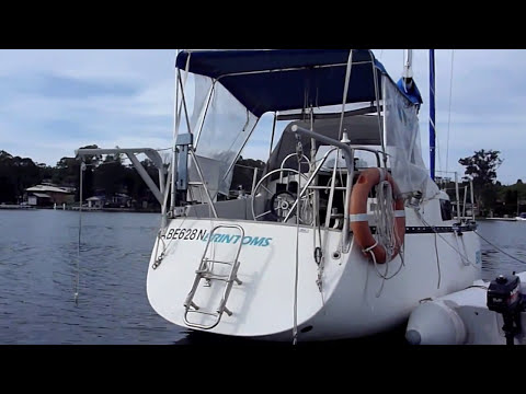 Hutton 28 Yacht - Walkthrough