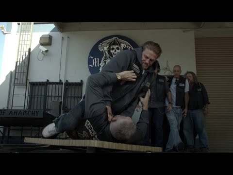 |Sons of Anarchy| Jax Beats up Clay