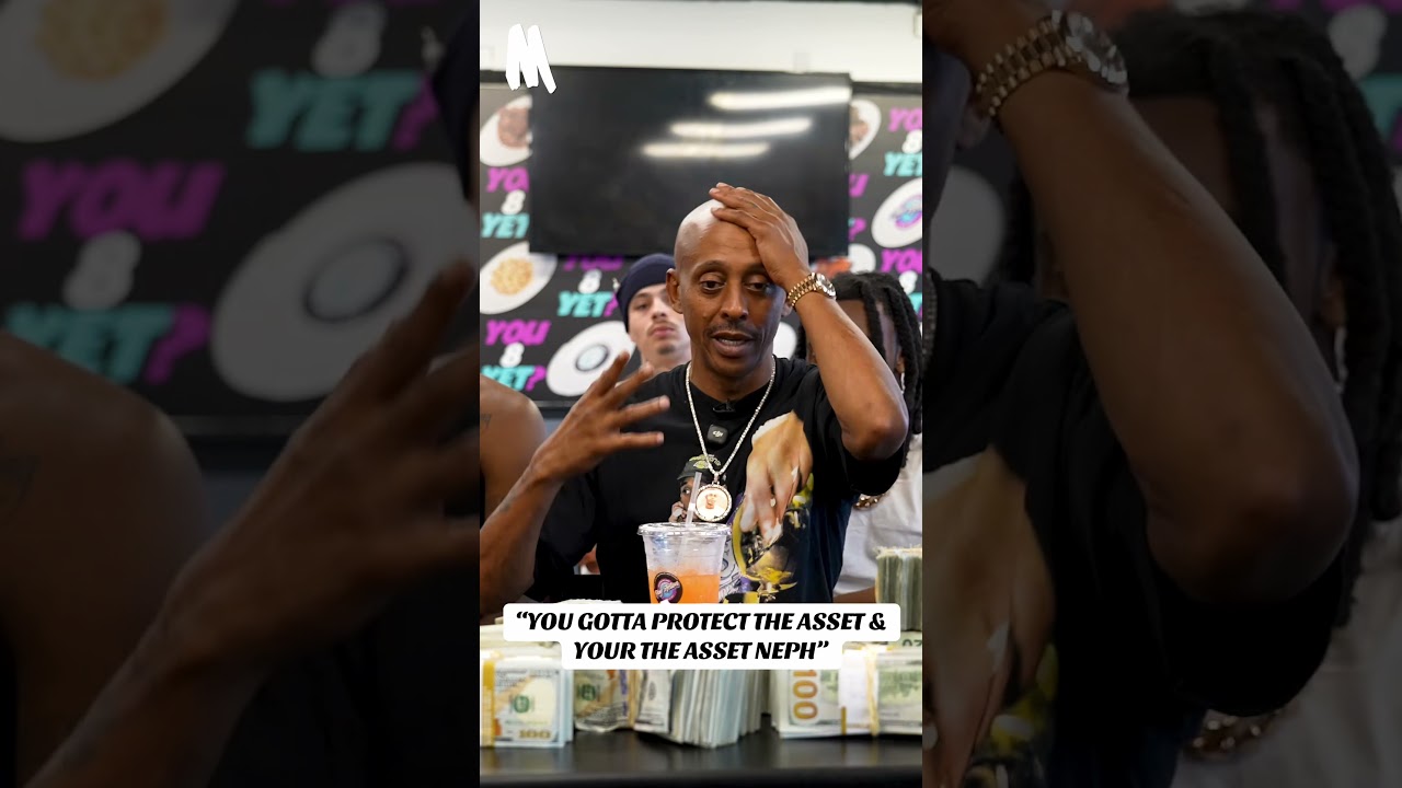 Gillie gives Loe Shimmy some game 💯